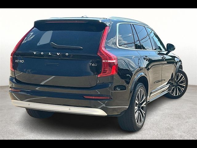 2022 Volvo XC90 Momentum