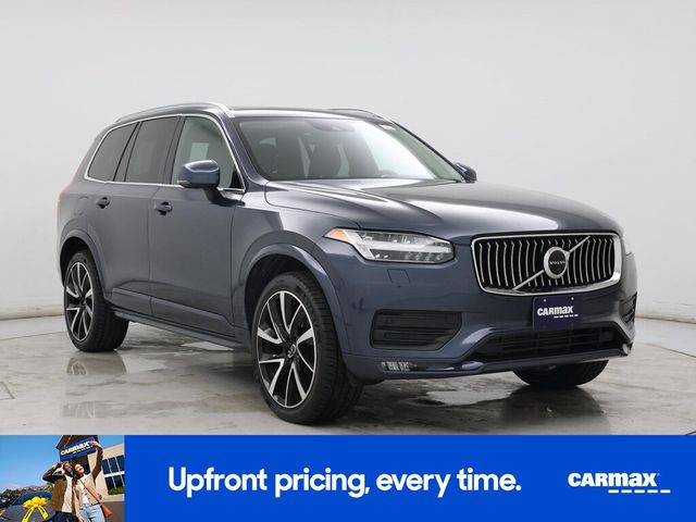 2022 Volvo XC90 Momentum