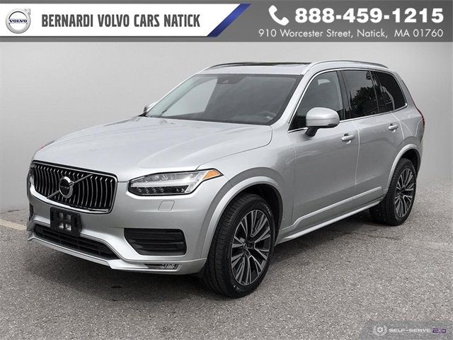 2022 Volvo XC90 Momentum