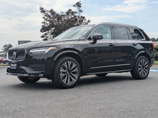 2022 Volvo XC90 Momentum