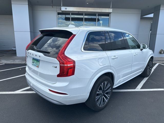 2022 Volvo XC90 Momentum