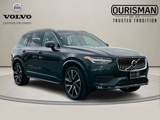 2022 Volvo XC90 Momentum