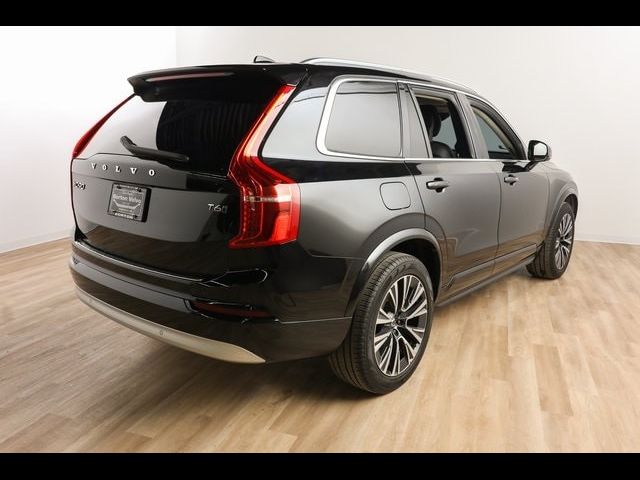 2022 Volvo XC90 Momentum