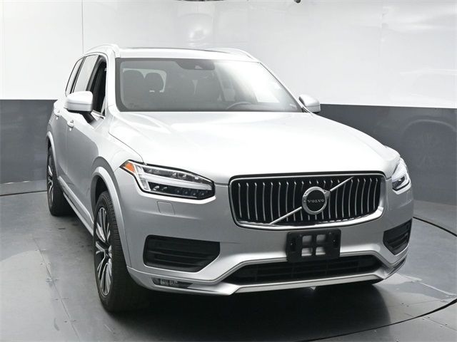 2022 Volvo XC90 Momentum