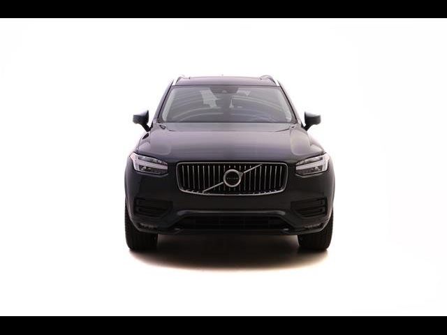 2022 Volvo XC90 Momentum