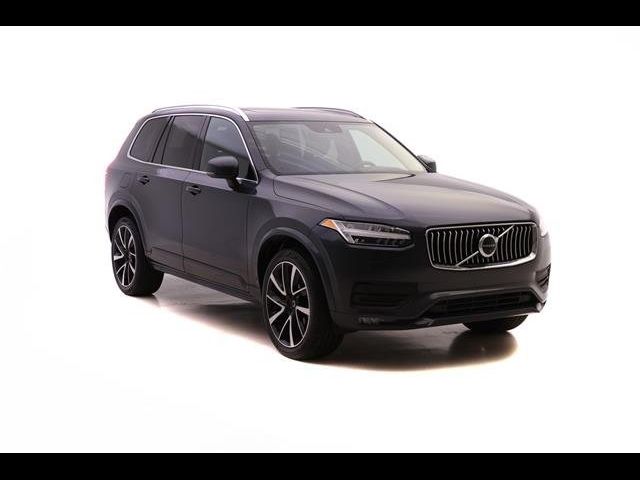 2022 Volvo XC90 Momentum