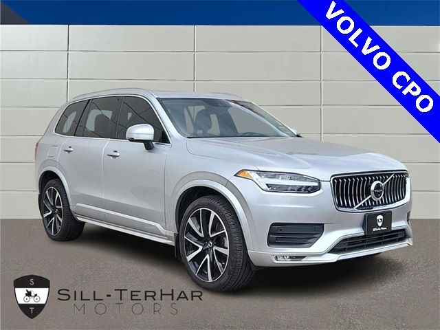 2022 Volvo XC90 Momentum