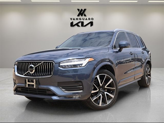 2022 Volvo XC90 Momentum