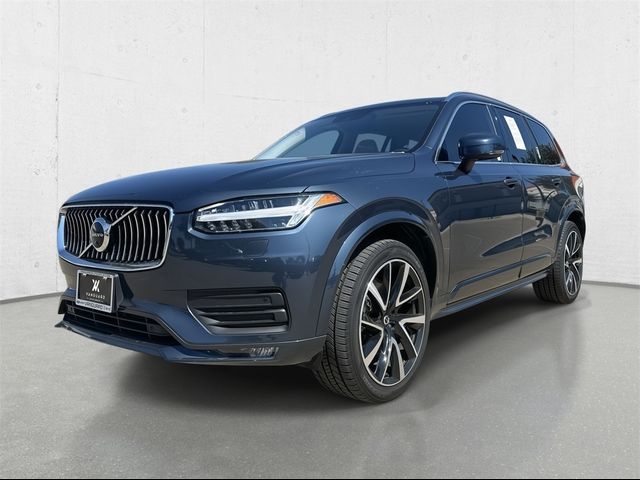 2022 Volvo XC90 Momentum