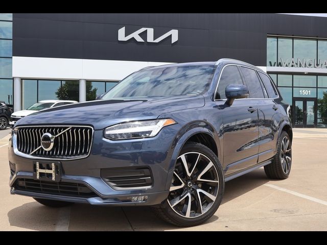 2022 Volvo XC90 Momentum