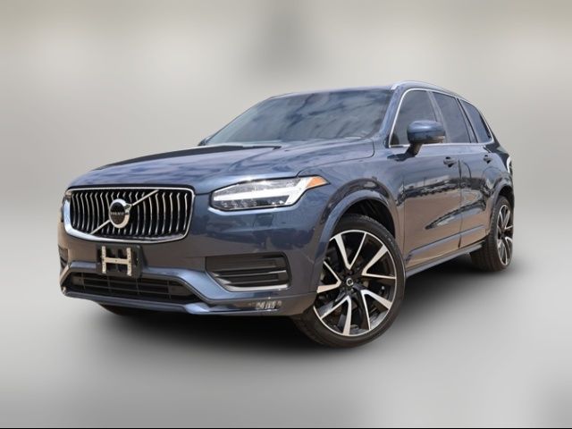 2022 Volvo XC90 Momentum