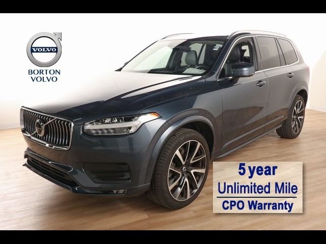 2022 Volvo XC90 Momentum