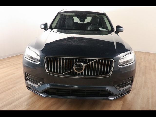 2022 Volvo XC90 Momentum