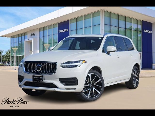 2022 Volvo XC90 Momentum