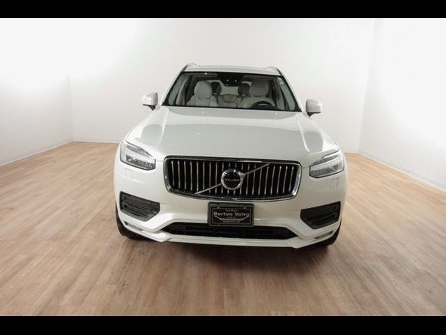 2022 Volvo XC90 Momentum