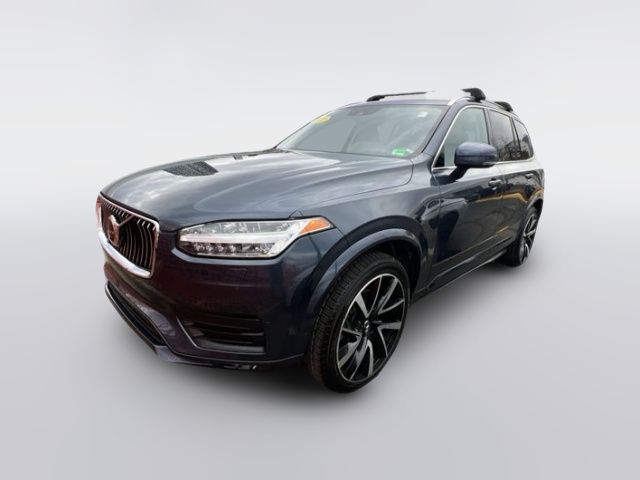 2022 Volvo XC90 Momentum