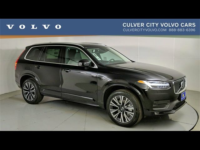 2022 Volvo XC90 Momentum