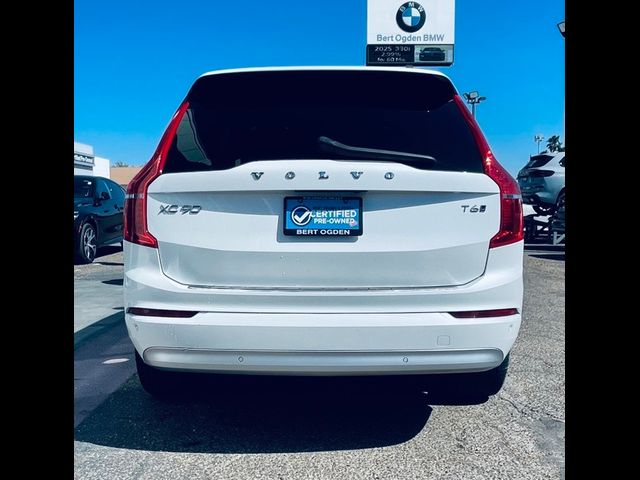 2022 Volvo XC90 Momentum