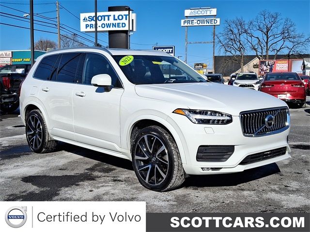 2022 Volvo XC90 Momentum