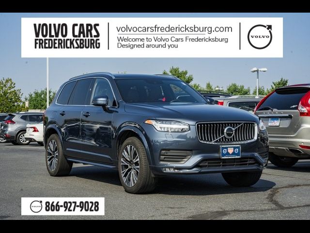 2022 Volvo XC90 Momentum