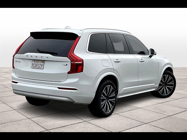2022 Volvo XC90 Momentum