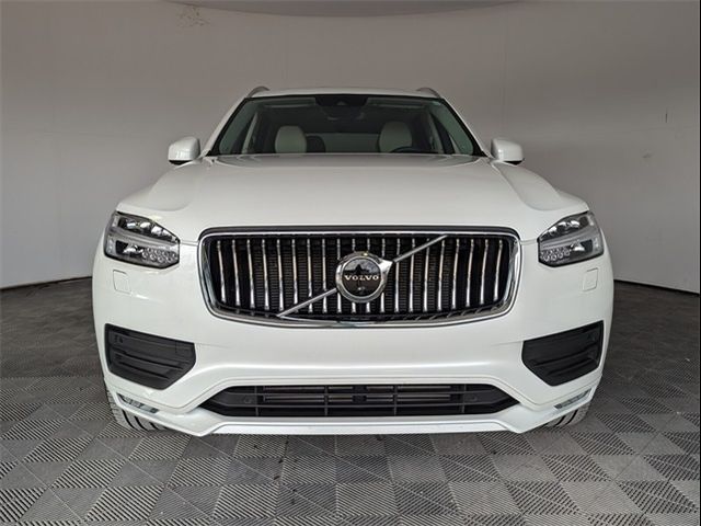 2022 Volvo XC90 Momentum