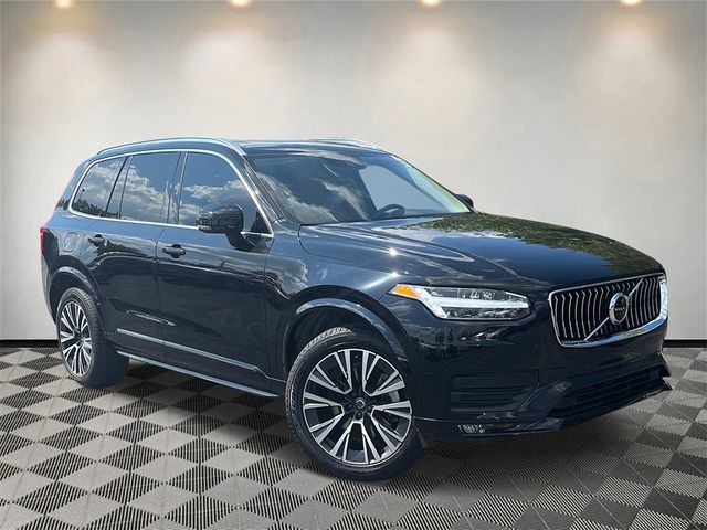 2022 Volvo XC90 Momentum