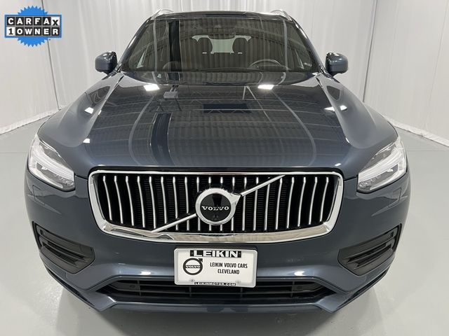 2022 Volvo XC90 Momentum