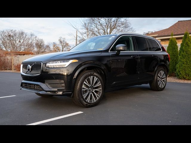 2022 Volvo XC90 Momentum