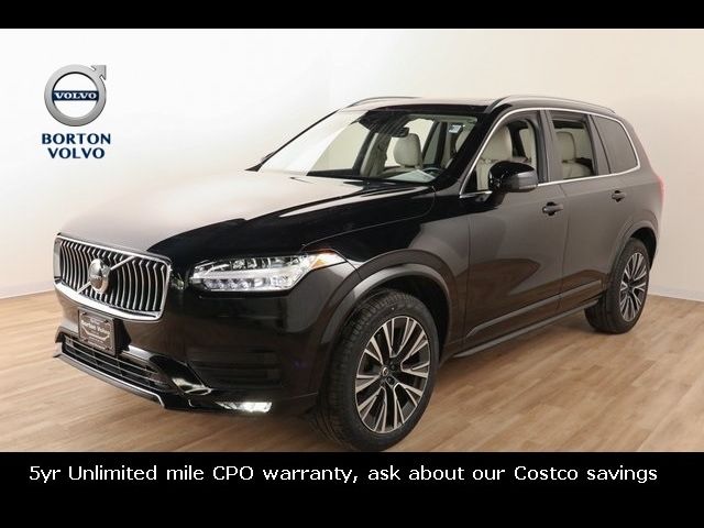 2022 Volvo XC90 Momentum