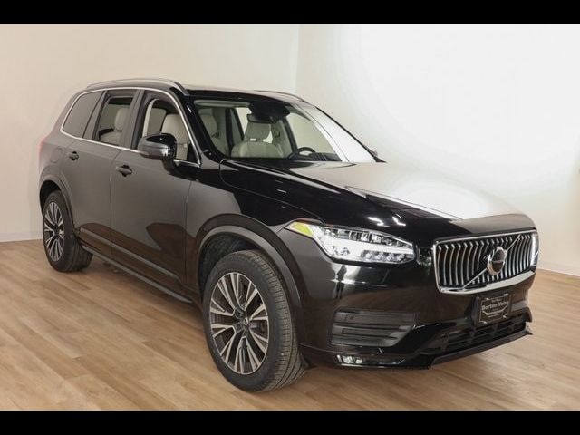 2022 Volvo XC90 Momentum