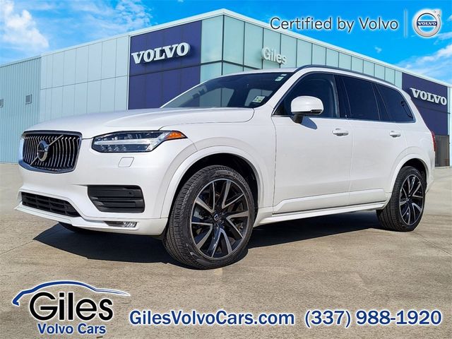 2022 Volvo XC90 Momentum