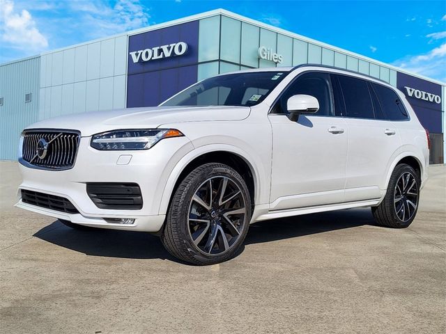 2022 Volvo XC90 Momentum