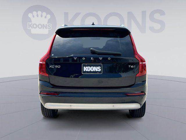 2022 Volvo XC90 Momentum