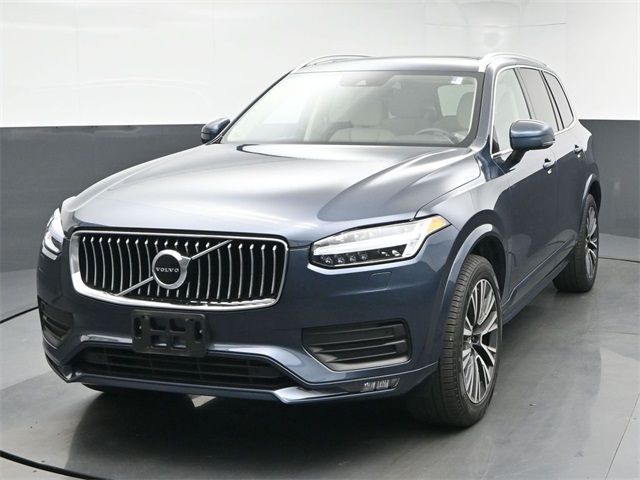 2022 Volvo XC90 Momentum