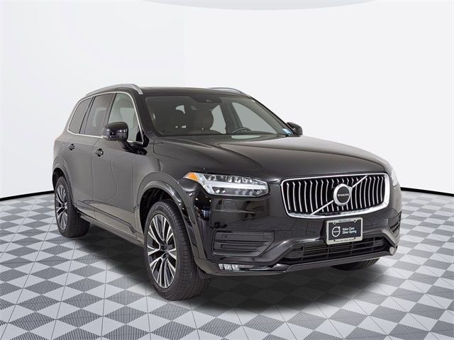 2022 Volvo XC90 Momentum