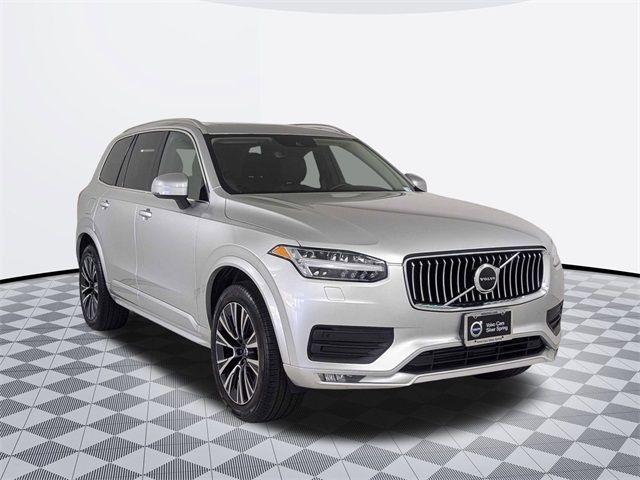 2022 Volvo XC90 Momentum