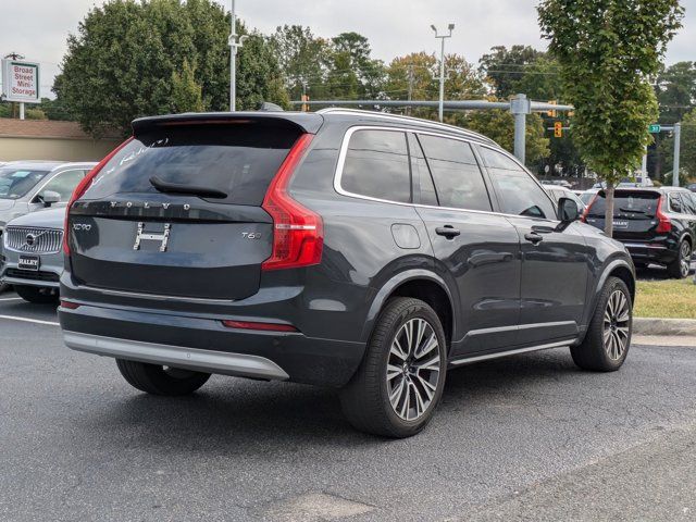 2022 Volvo XC90 Momentum