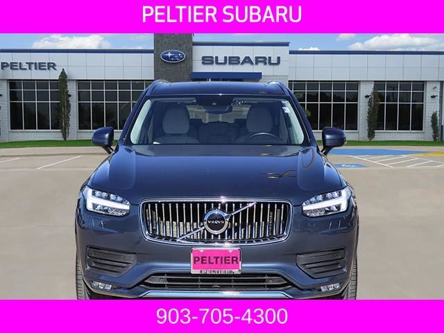 2022 Volvo XC90 Momentum