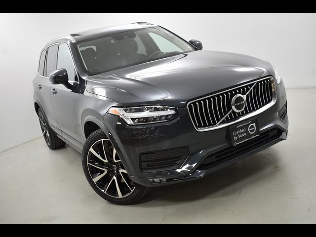 2022 Volvo XC90 Momentum