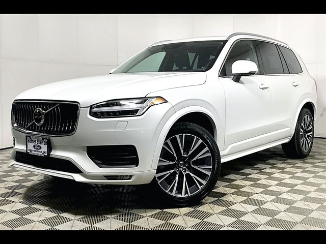 2022 Volvo XC90 Momentum