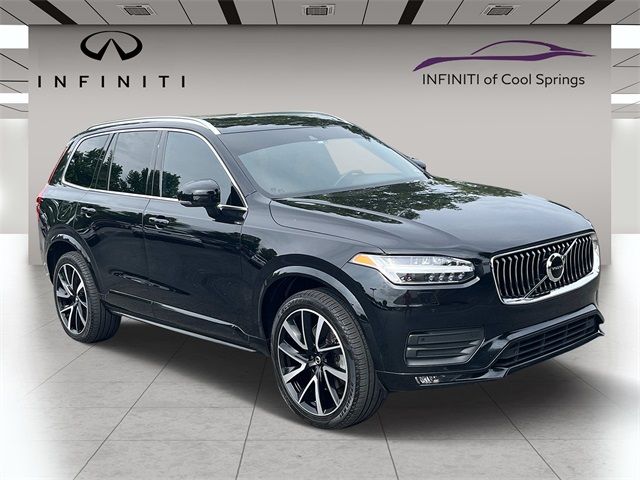 2022 Volvo XC90 Momentum