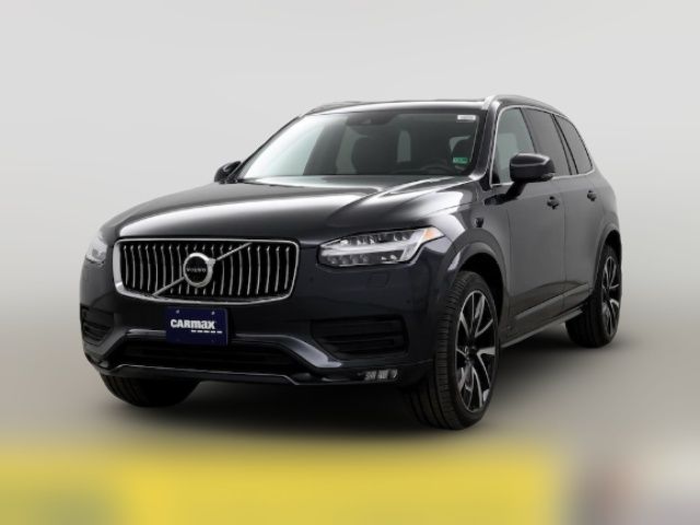 2022 Volvo XC90 Momentum