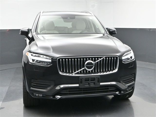 2022 Volvo XC90 Momentum