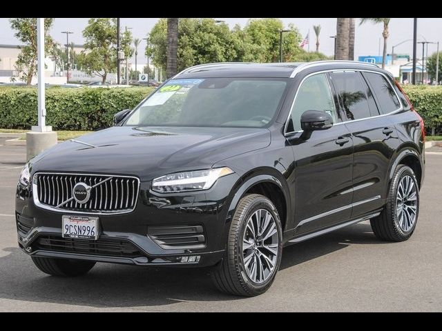 2022 Volvo XC90 Momentum