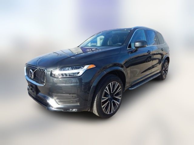 2022 Volvo XC90 Momentum