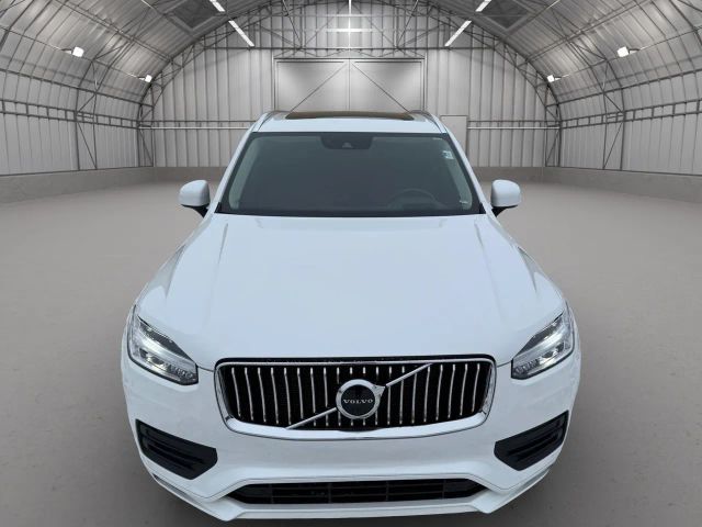 2022 Volvo XC90 Momentum