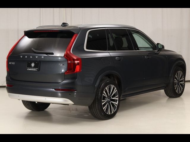 2022 Volvo XC90 Momentum