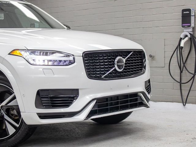 2022 Volvo XC90 Recharge Plug-In Hybrid R-Design