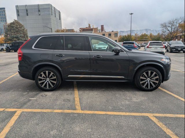 2022 Volvo XC90 Recharge Plug-In Hybrid Inscription